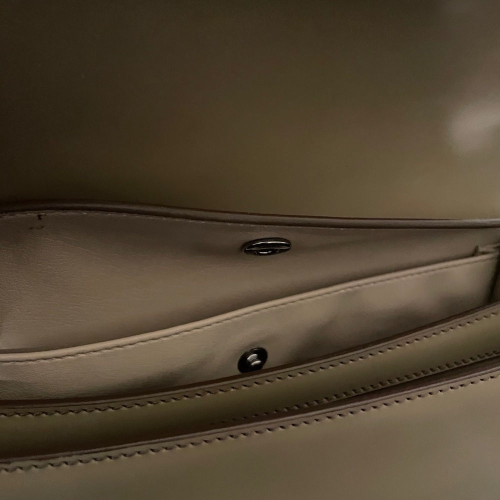 Prada leather bag - Picture 10 of 11